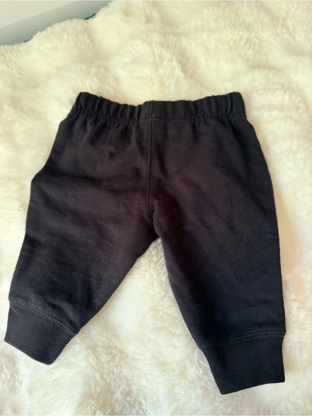 Lot of 3 baby pants for 0-3 months